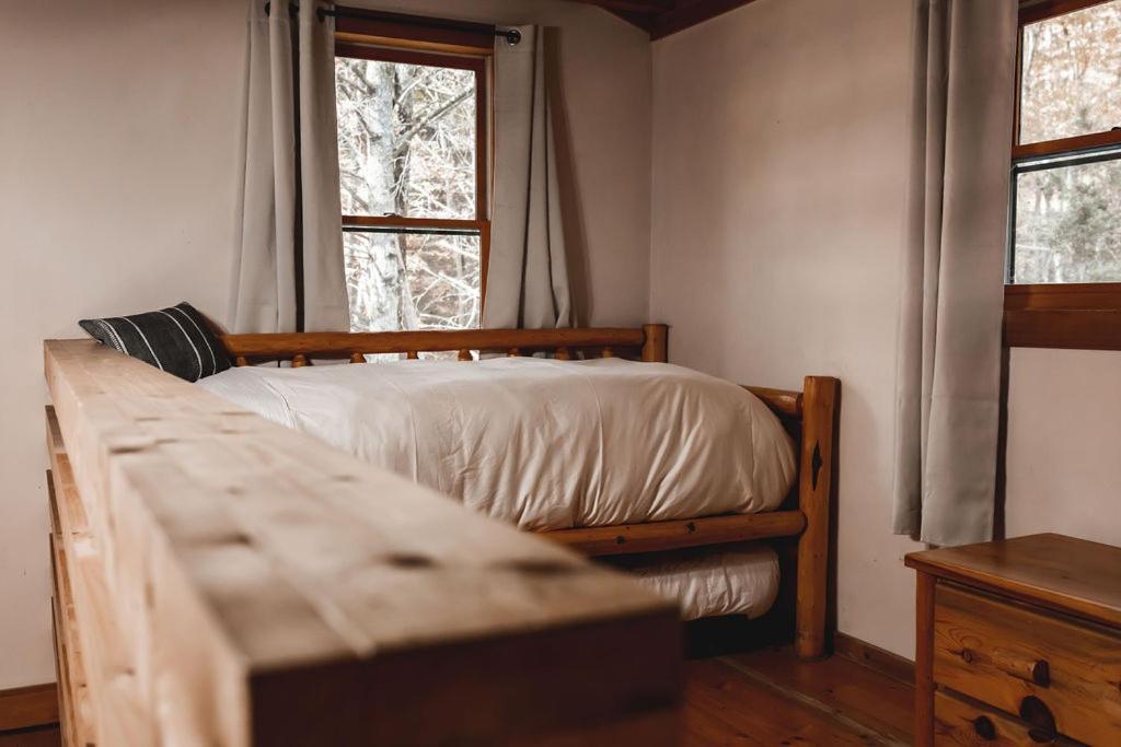 Wolf Creek Cabin At 36 North - Hot Tub Purlear Exterior foto
